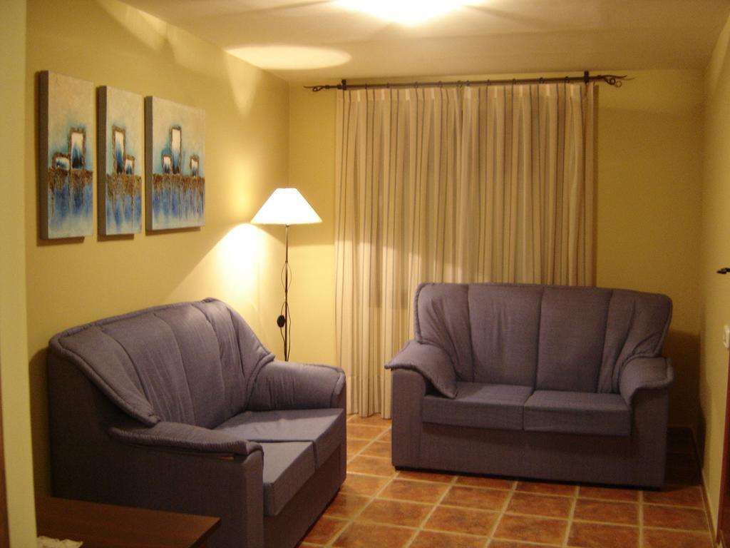 Hostal Casa Laure Y Mª Jose Arens de Lledo Dış mekan fotoğraf