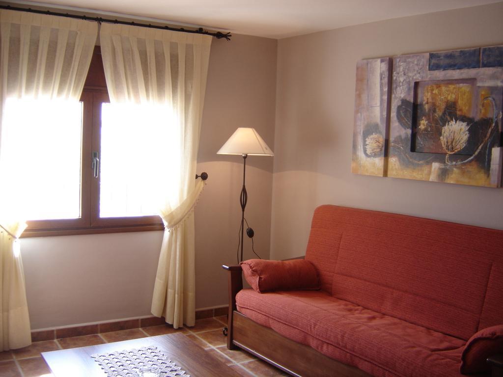 Hostal Casa Laure Y Mª Jose Arens de Lledo Dış mekan fotoğraf