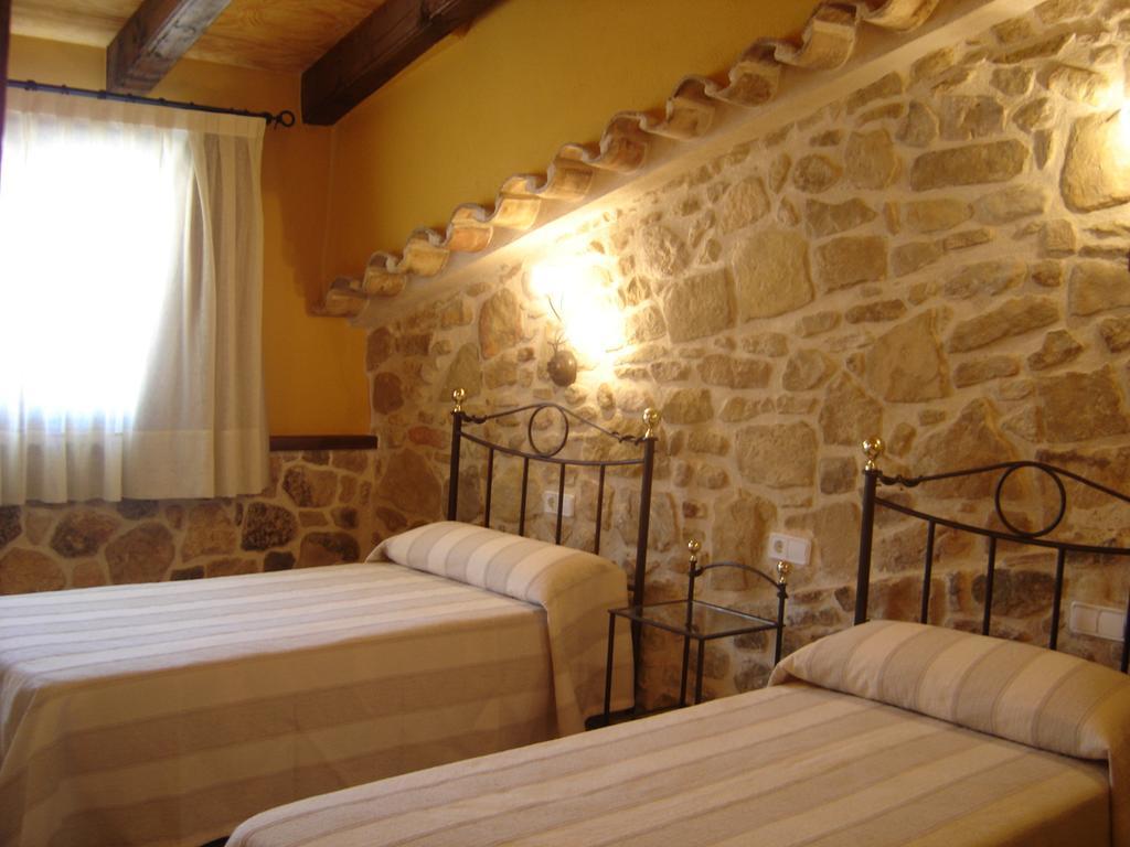 Hostal Casa Laure Y Mª Jose Arens de Lledo Dış mekan fotoğraf