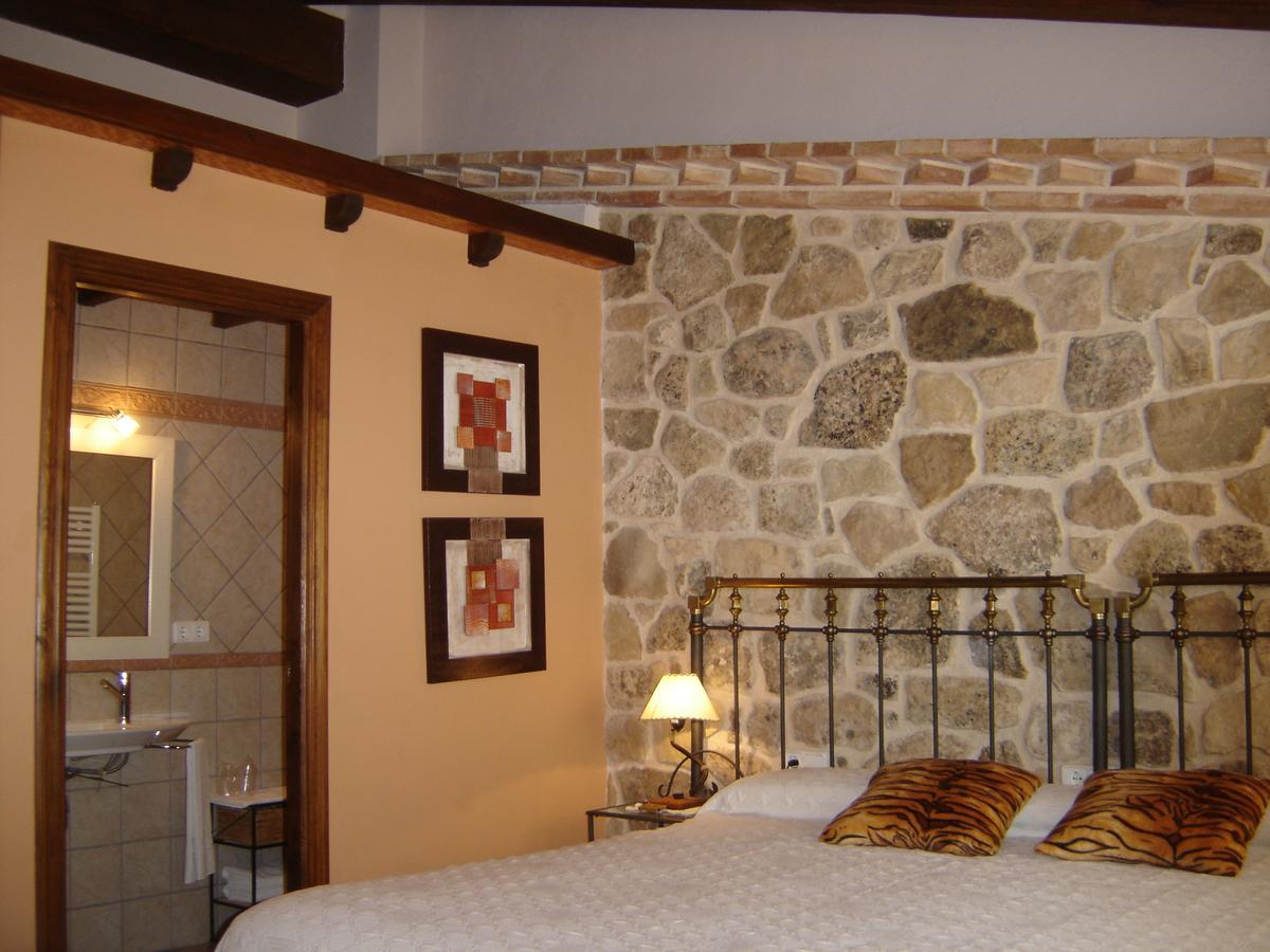 Hostal Casa Laure Y Mª Jose Arens de Lledo Dış mekan fotoğraf