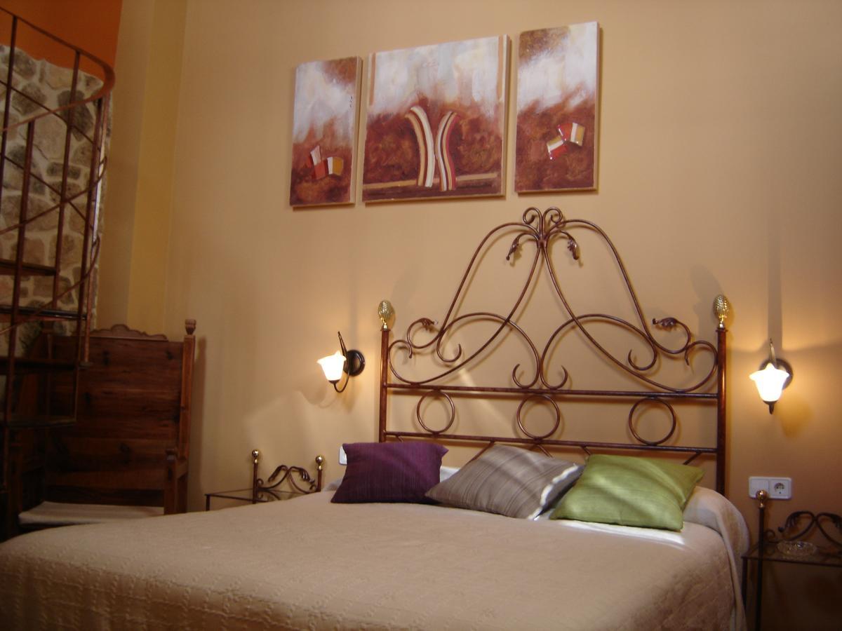 Hostal Casa Laure Y Mª Jose Arens de Lledo Dış mekan fotoğraf