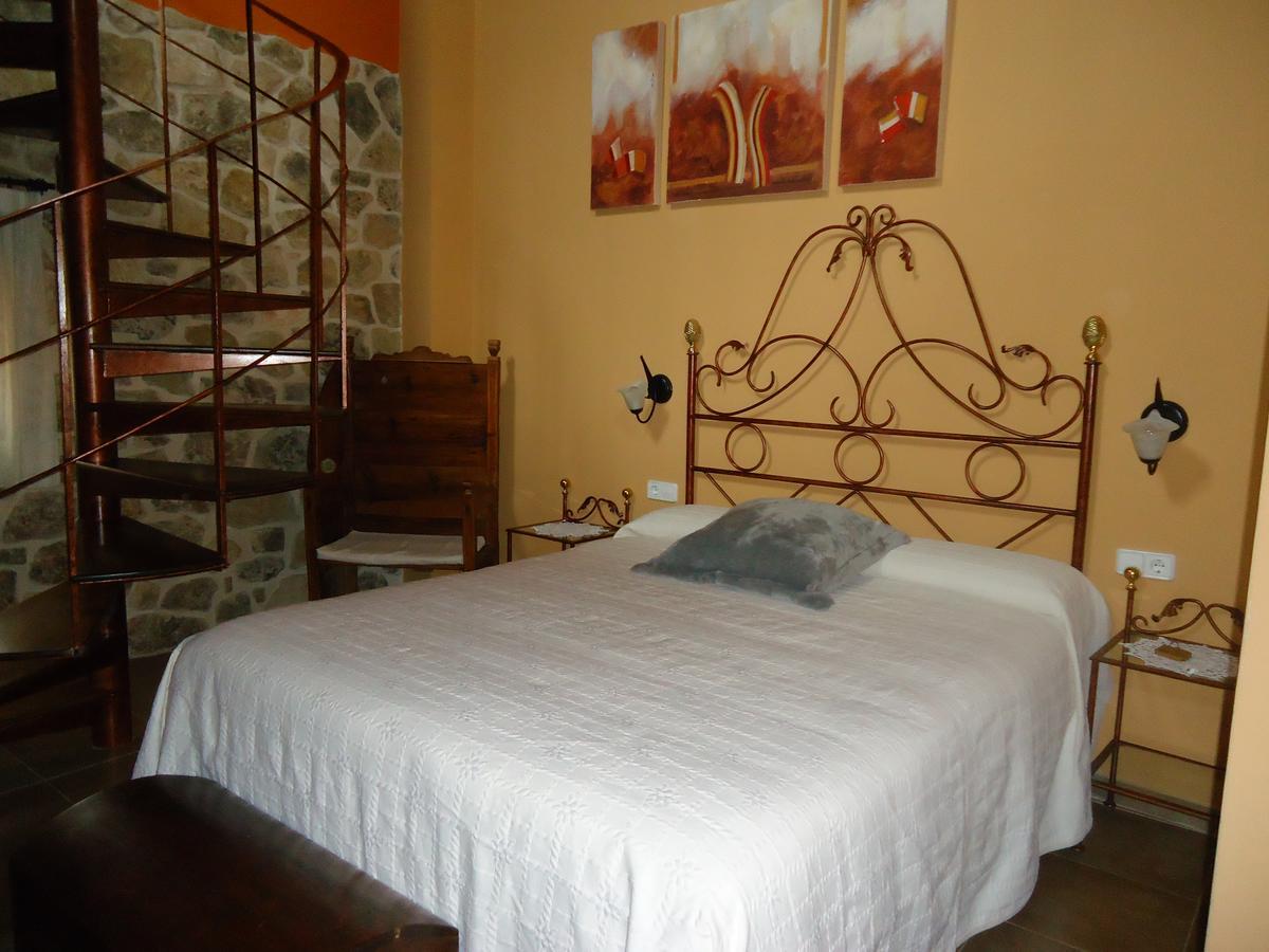 Hostal Casa Laure Y Mª Jose Arens de Lledo Dış mekan fotoğraf