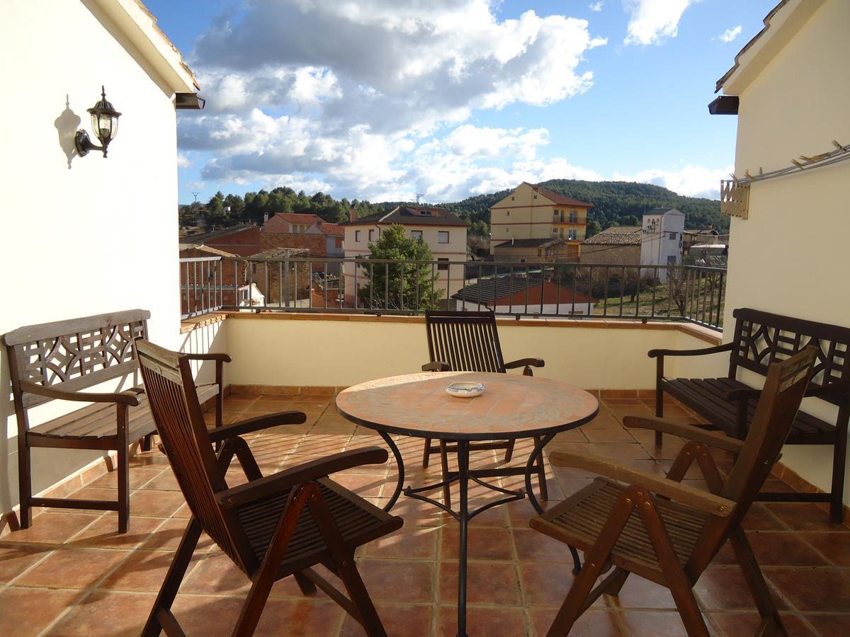 Hostal Casa Laure Y Mª Jose Arens de Lledo Dış mekan fotoğraf